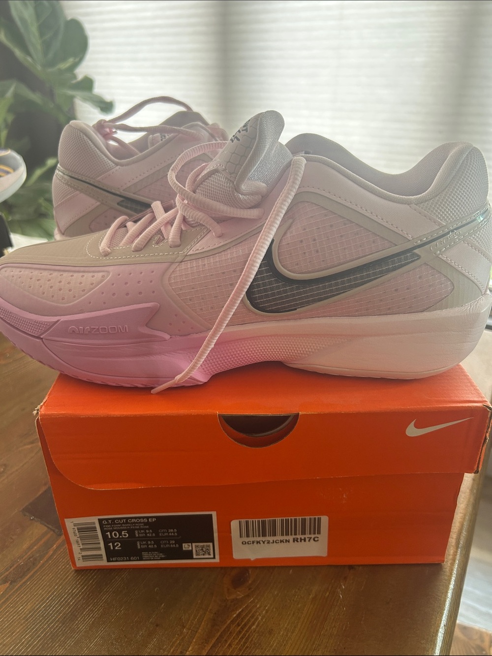 Nike G.T. Cut Cross EP Basketball Shoes – White/Pink – Men’s Size 10.5 – NEW